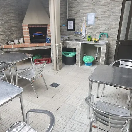 Sunny House Hostel *