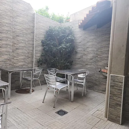 Sunny House * Lagos