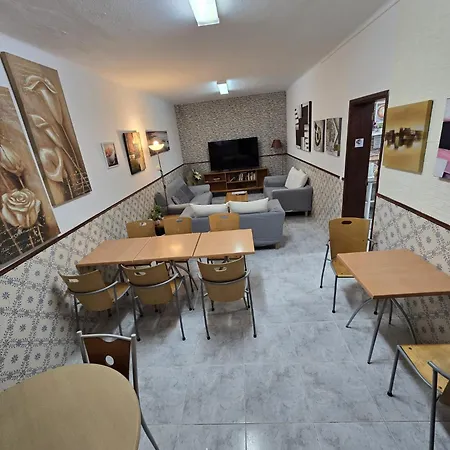 Sunny House לאגוּ‏ש