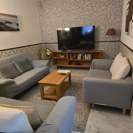 Sunny House بيت شباب