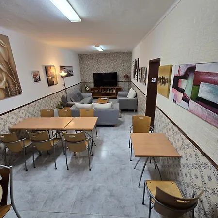 Sunny House Hostel Lagos