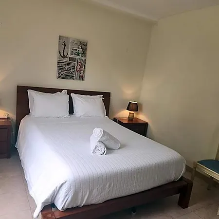 Sunny House 旅馆 拉哥斯