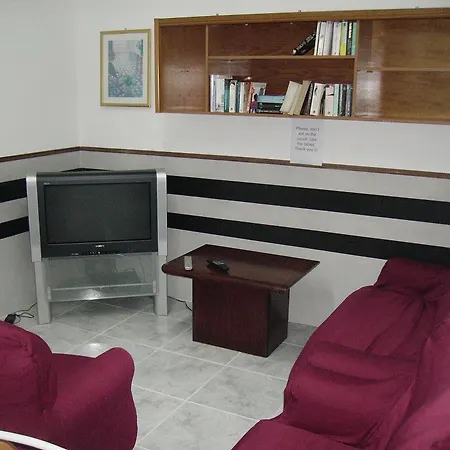 Sunny House * לאגוּ‏ש