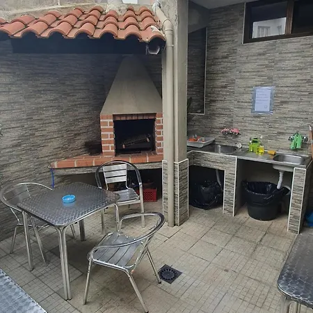 Hostal Sunny House