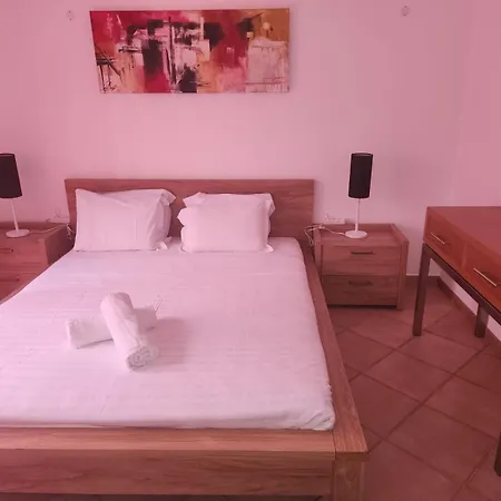 Sunny House Hostal *