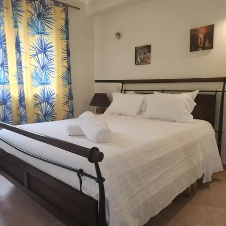 Hostel Sunny House *