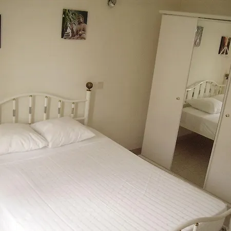 Hostel Sunny House *